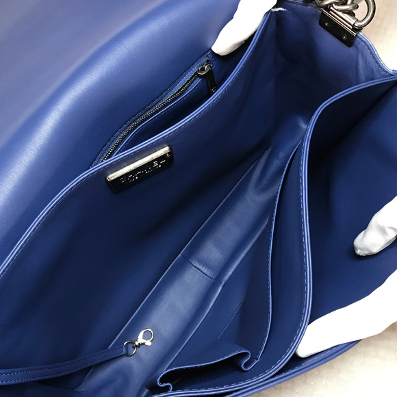 Aut Chanel XLarge Alligator Boy Bag - Picture 8 of 13